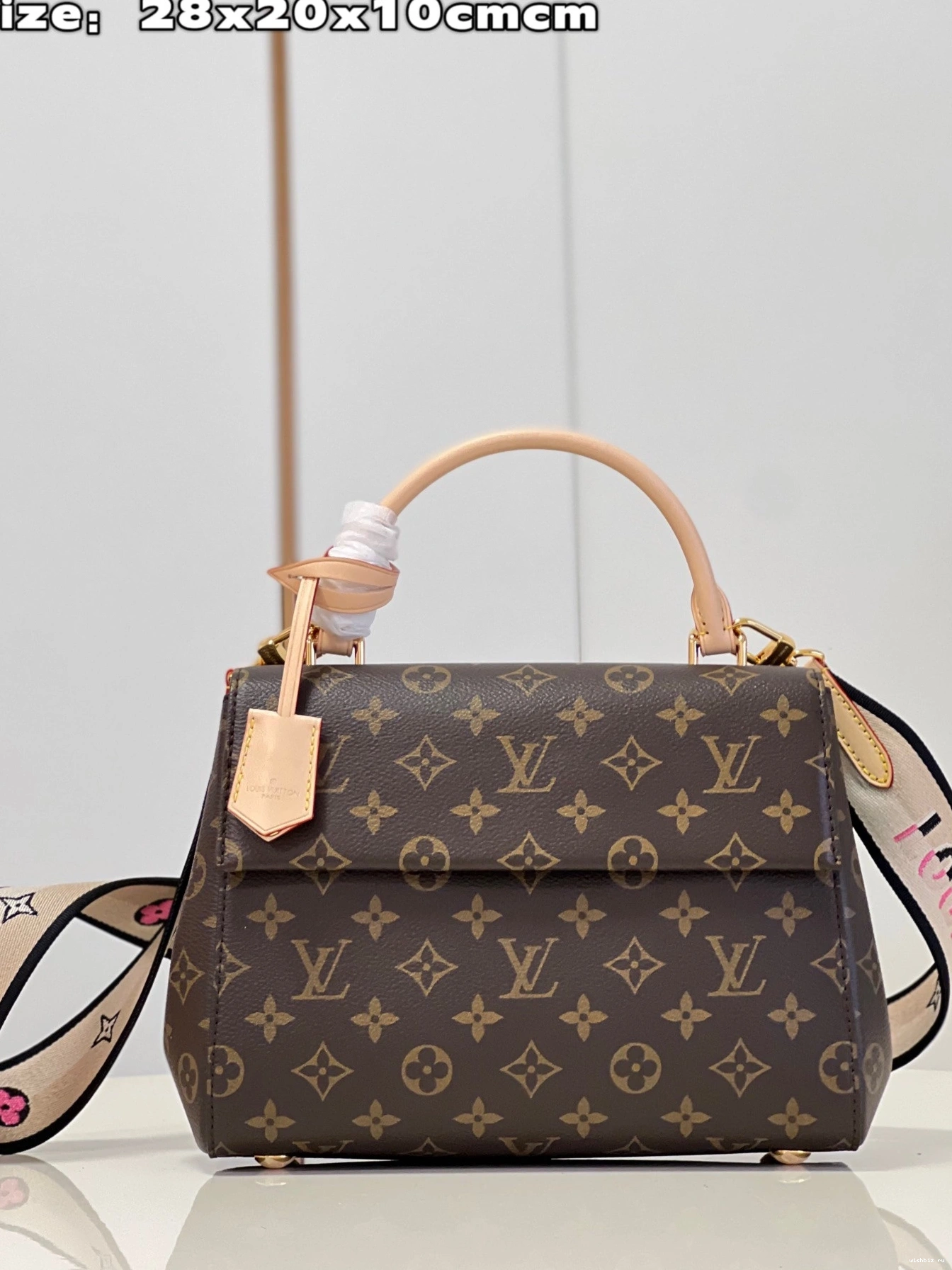 WIS BB CHANELUNY VUITTON LOUIS 1116